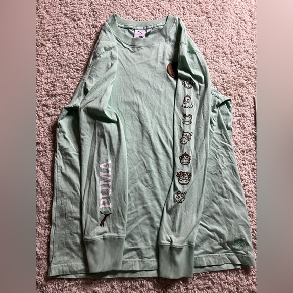 Size Small Puma x Animal Crossing Long Sleeve Shirt GUC - Picture 4 of 6